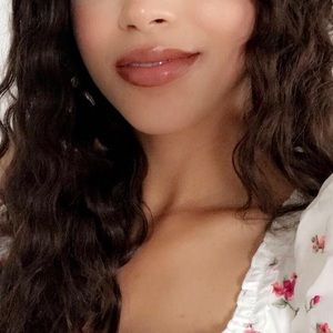 Meet your Posher, Kaneeta